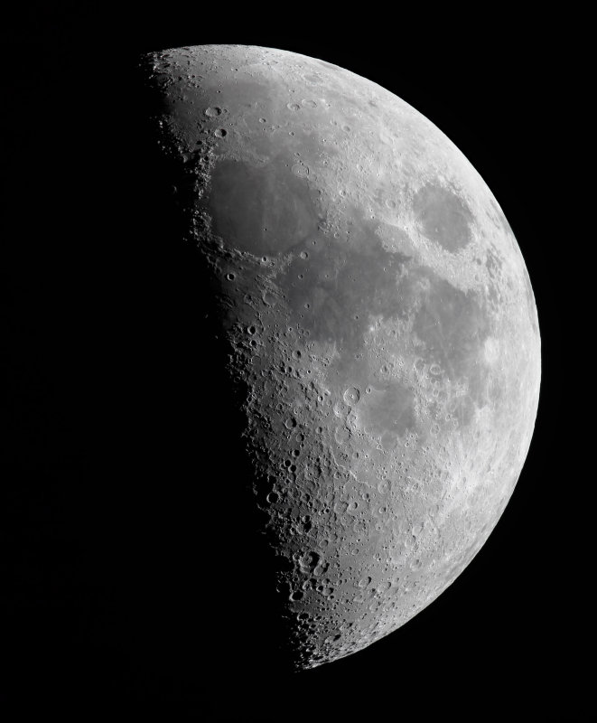 Moon  28dec2015