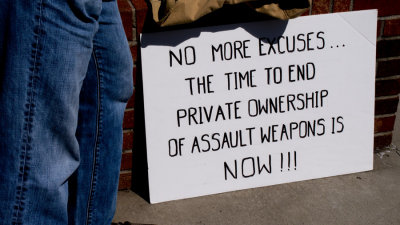_1100471 Time to end private ownership of assault weapons