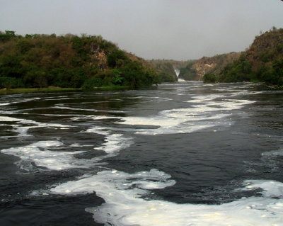  Murchisom Falls from boat.jpg