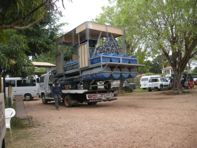 Discovery on truck at Porto Cercado.jpg