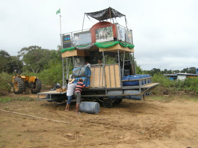 Pantanal Discvery- folding up.jpg