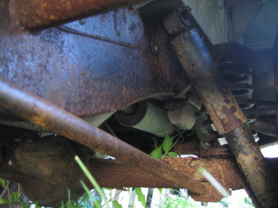 1991 D90 LHS rear frame.JPG
