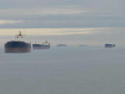 Ships on the Bay 1.JPG