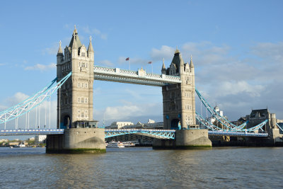 Tower Bridge (Daytime)