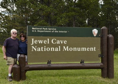 Jewel Cave  NM entrance.jpg