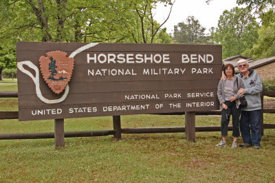 Horseshoe Bend entrance.jpg