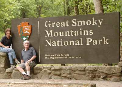 Great Smoky Mountain NP Entrance.jpg