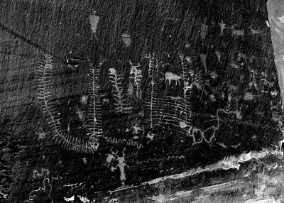 06-Petroglyphs-02.jpg