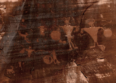 06-Petroglyphs-03.jpg