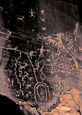 06-Petroglyphs-07.jpg