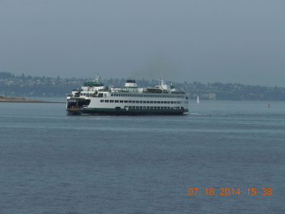 06-Seattle-01-Ferry-to-City.jpg
