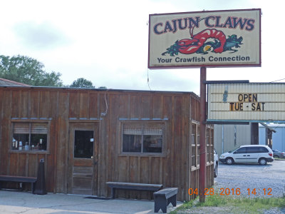 Cajun-Claws-01-em.jpg