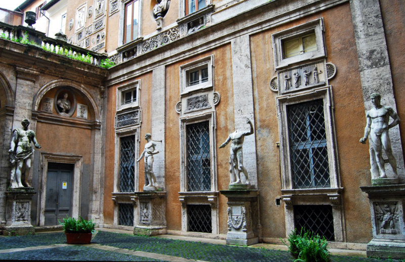 Palazzo Mattei di Giove, Courtyard6609