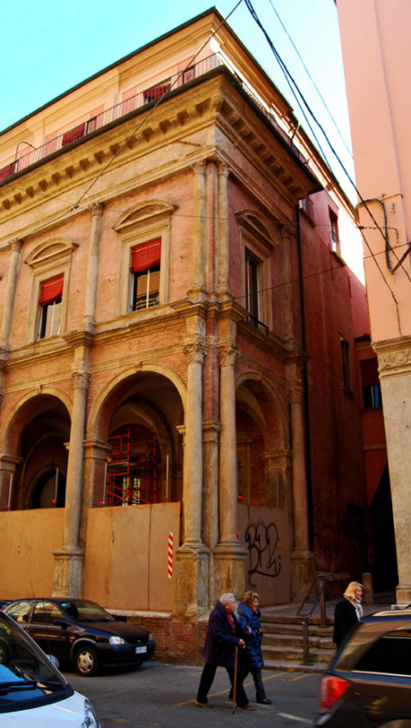 A Palazzo in Restoration8478