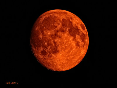 Red Moon: Actual Color 2015
