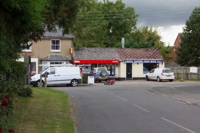 32092_Newsagent and chippy.jpg