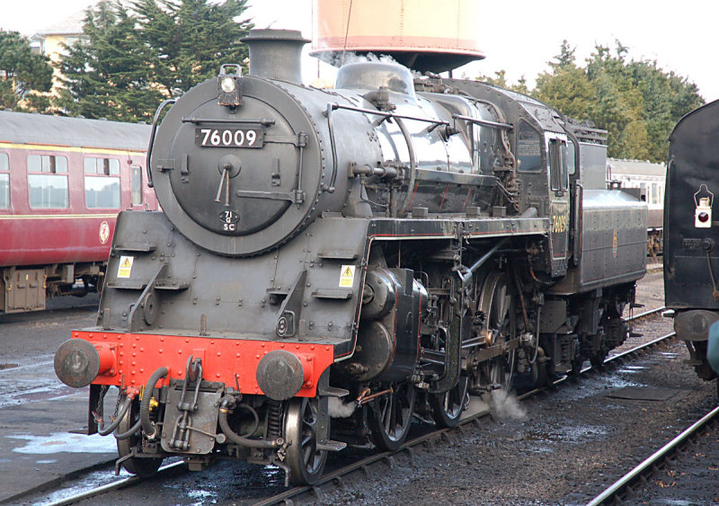 76009 at Minehead.