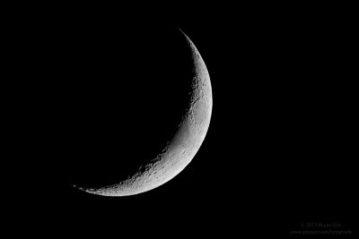 Waxing-Crescent-Moon_MG_9562.jpg