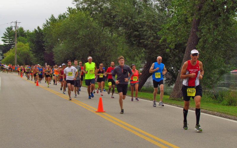 IMG_1470 along S Lawson - 2014.jpg