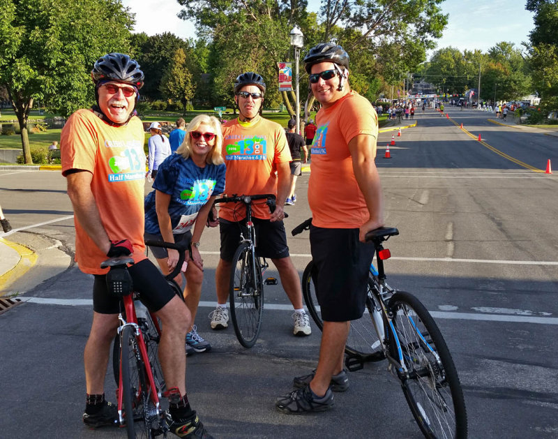 13dot1 Volunteers 9-4-16 820AM bikers 