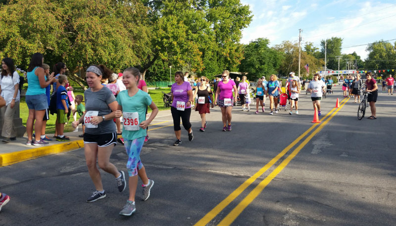 Start of 5K race_082854.jpg