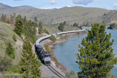 Day Gas Local Eastbound Perma, MT