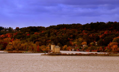 Approaching The Rondout Light