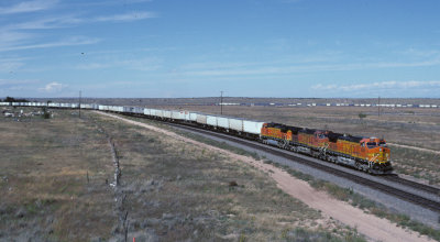 BNSF 4587.jpg