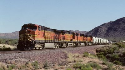 BNSF 5235.jpg