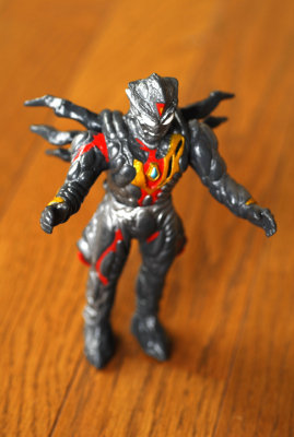 UM0135LR.jpg