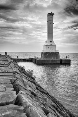 Huron Lighthouse 04.jpg