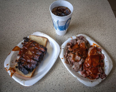 LC's BBQ KC 02.jpg
