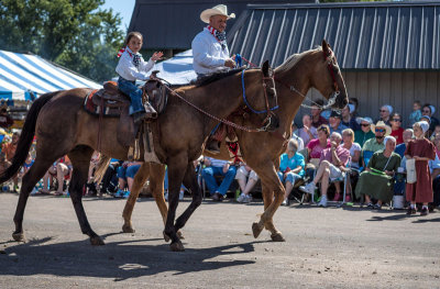 Yoder 2014 13 Parade 02.jpg