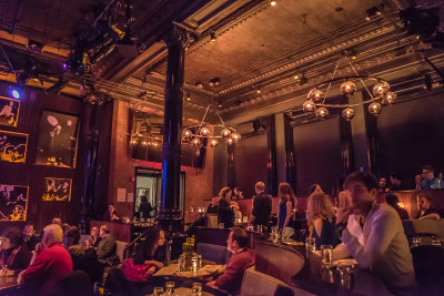 06 Joes Pub 03.jpg