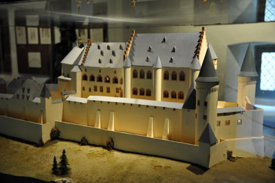 Model of Vianden Castle at its peak