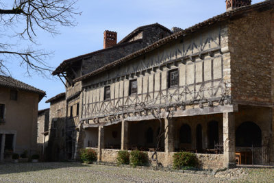 Maison Jean Escoffier, Prouges