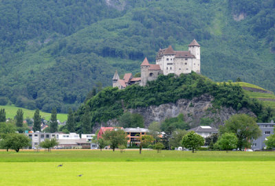 Burg Gutenberg, Liechtenstein, ca 1100