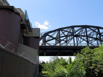 Hill to Hill Bridge