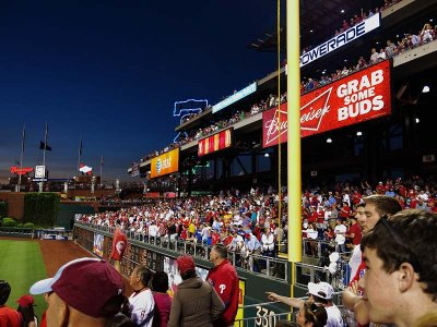 Center/Right Stands