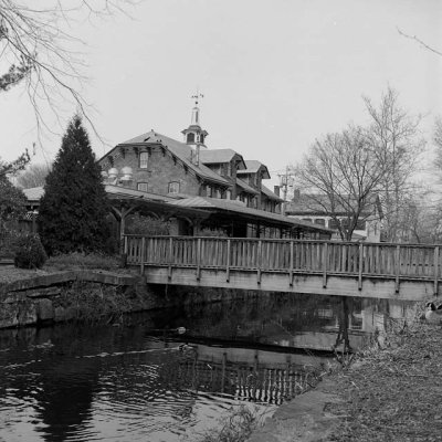 Station and Canal