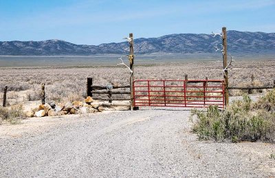 Wild West gate