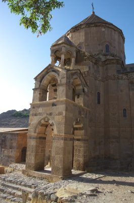 252 Akdamar eiland en Armeens kerkje.jpg