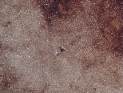Barnard 86 et NGC 6520