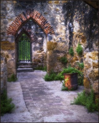 _MG_1031_1487_ Mission Passageway.jpg