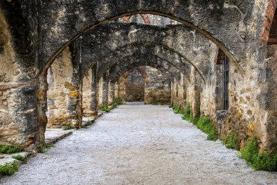 _MG_1036_1492 Mission San Jose Corridor.jpg