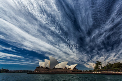 Sydney Opera House again with cirrus clouds