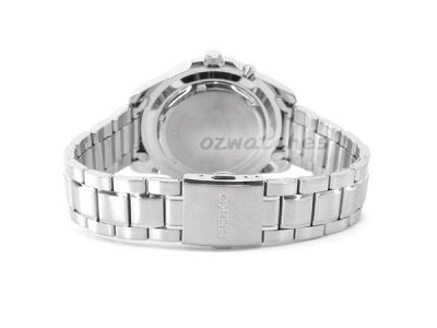 SEIKO KINETIC 100M SKA673 SKA673P1 JAPAN MOVEMENT SILVER DIAL STAINLESS STEEL BAND