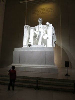 Lincoln Memorial with Kaitlyn 