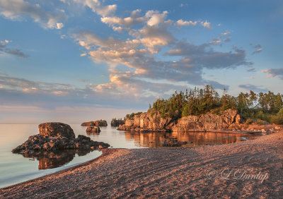 ** 113.12 - Silver Bay:  Red Beach, Early Morning
