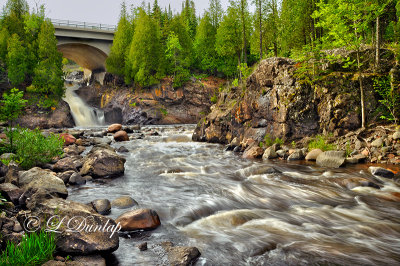 * 75.3 - Cross River, With Bridge 